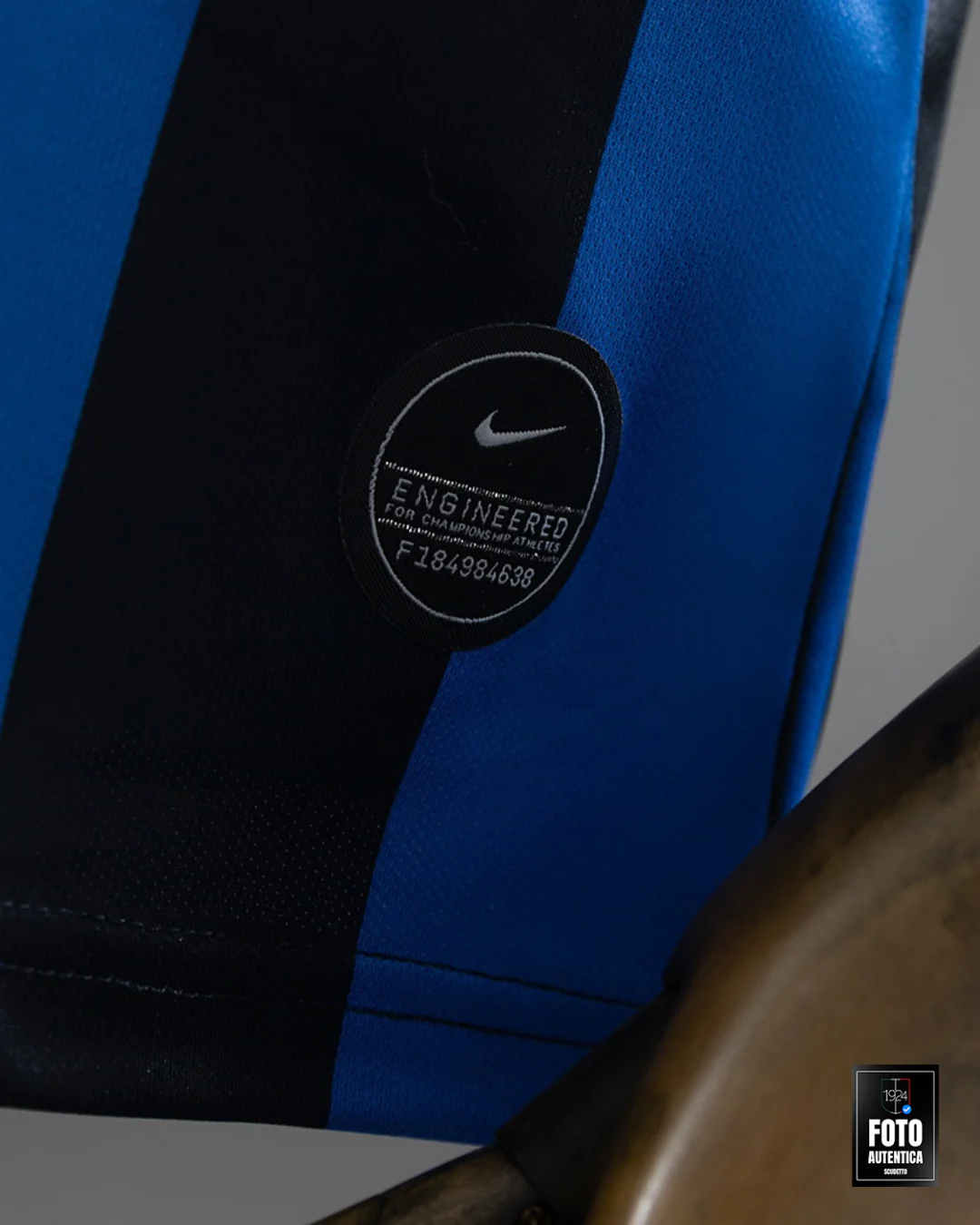 Maglia Retro Home 19/20 - Image 8